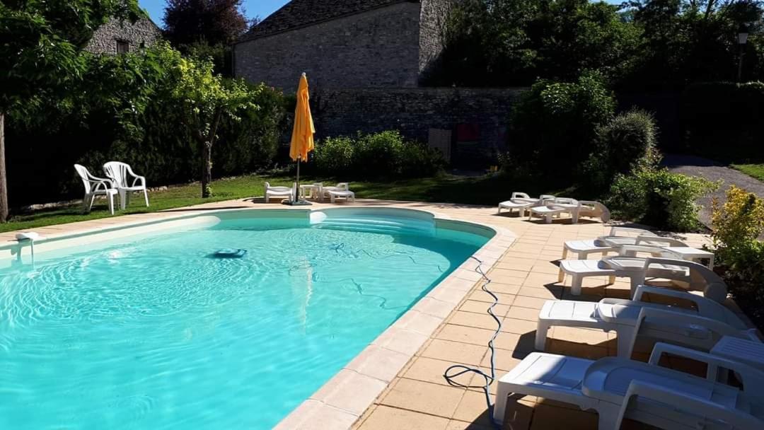 Au Chat Perche Espace Familial Mareil-sur-Mauldre Esterno foto