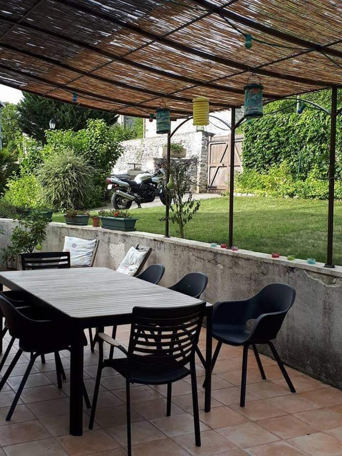 Au Chat Perche Espace Familial Mareil-sur-Mauldre Esterno foto